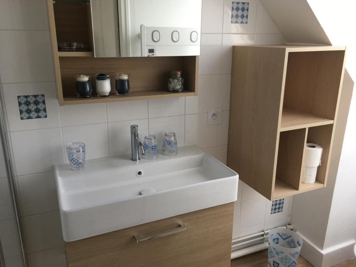 Tout A Pied ! T2 25M2 - Parking Prive - Wifi Appartement Larmor-Plage Buitenkant foto