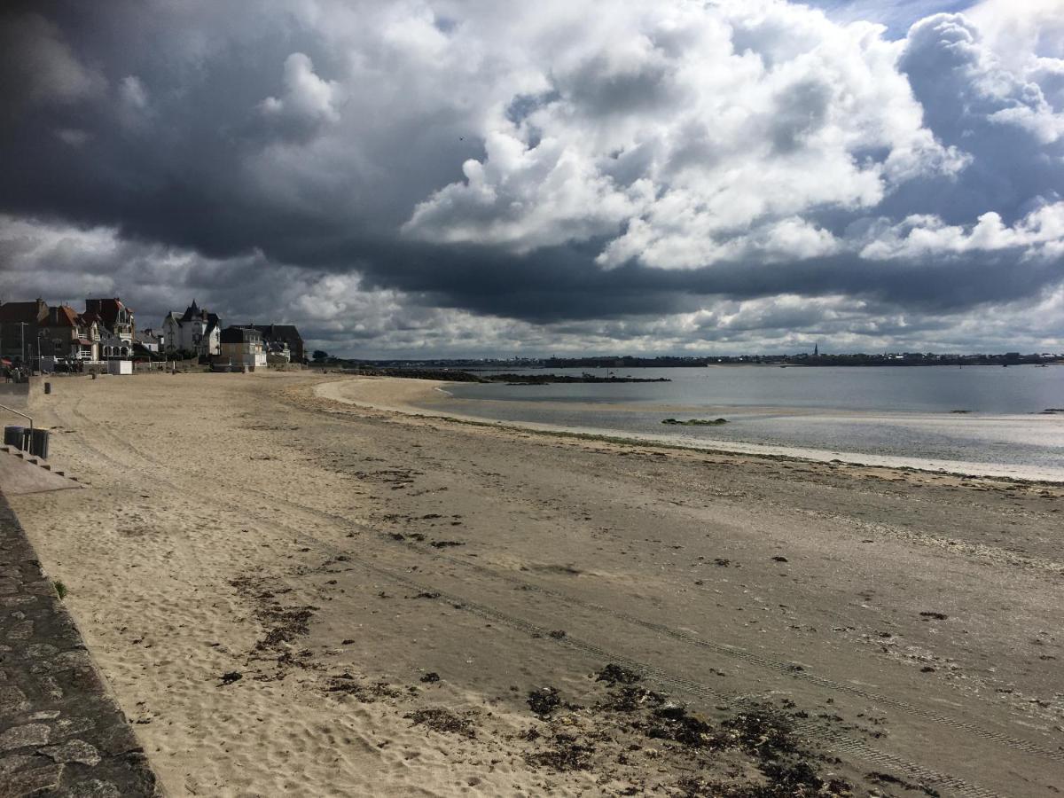 Tout A Pied ! T2 25M2 - Parking Prive - Wifi Appartement Larmor-Plage Buitenkant foto