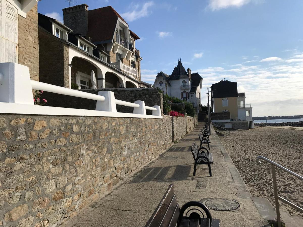 Tout A Pied ! T2 25M2 - Parking Prive - Wifi Appartement Larmor-Plage Buitenkant foto