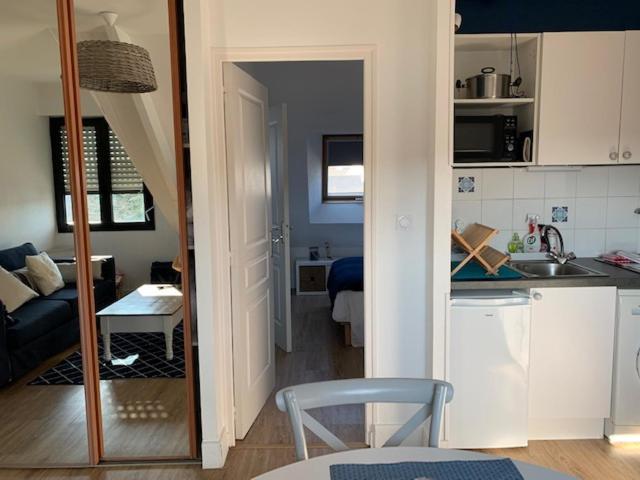 Tout A Pied ! T2 25M2 - Parking Prive - Wifi Appartement Larmor-Plage Buitenkant foto